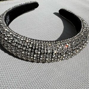 verty Padded Rhinestone Crystal Headband - Silver